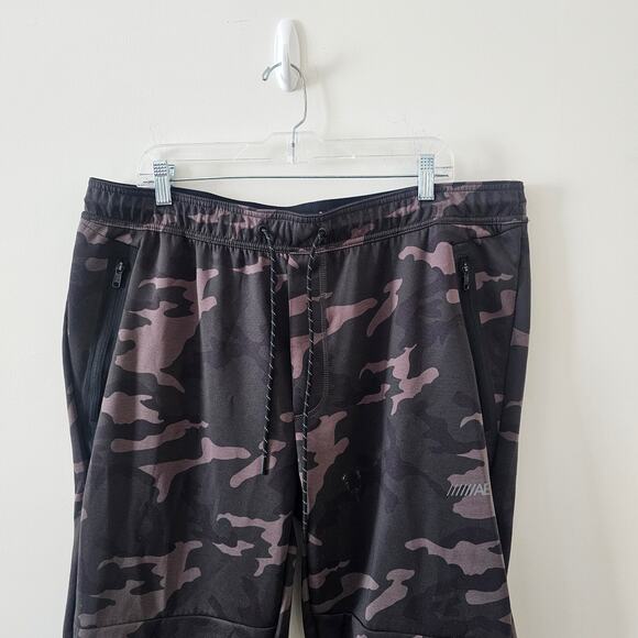 American Eagle Camo Jogger Pants Size XXL - Picture 3 of 7
